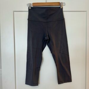 Grey align 19” cropped leggings (size 6)